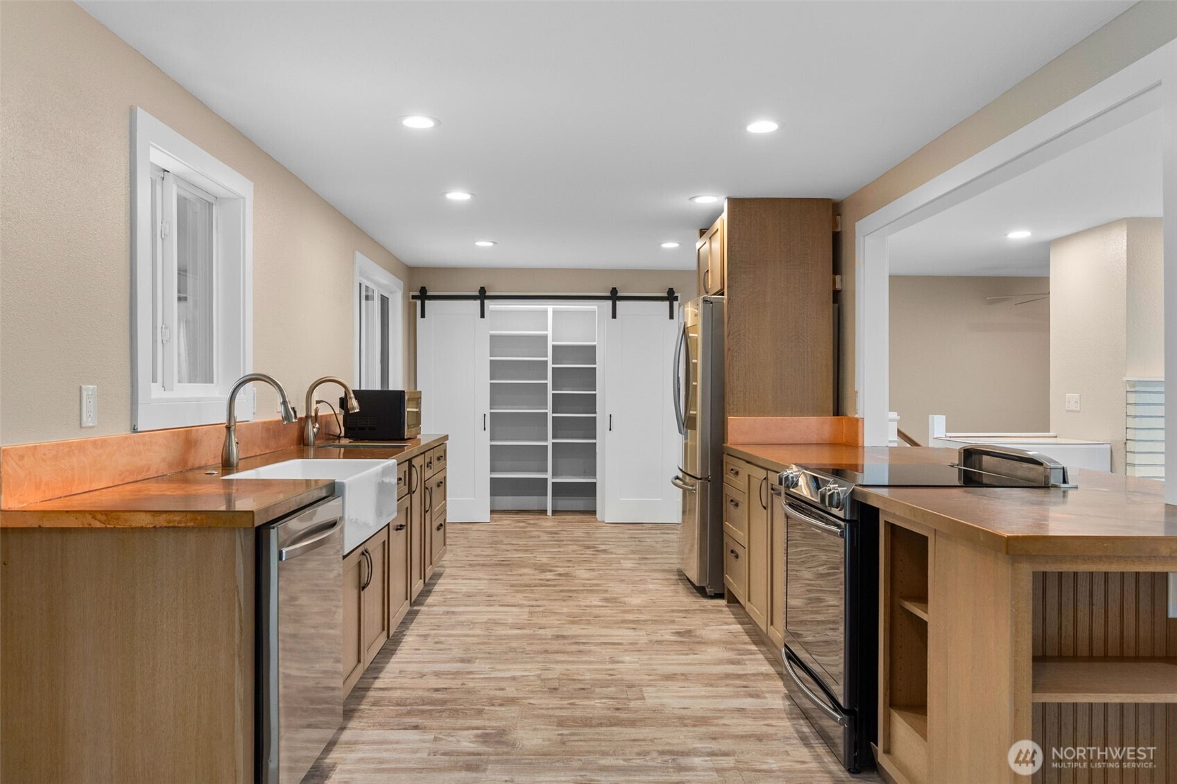 9009 Ridgeview Circle W, University Place, WA 98466