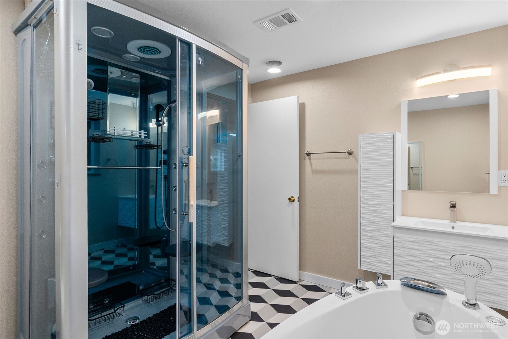 9009 Ridgeview Circle W, University Place, WA 98466