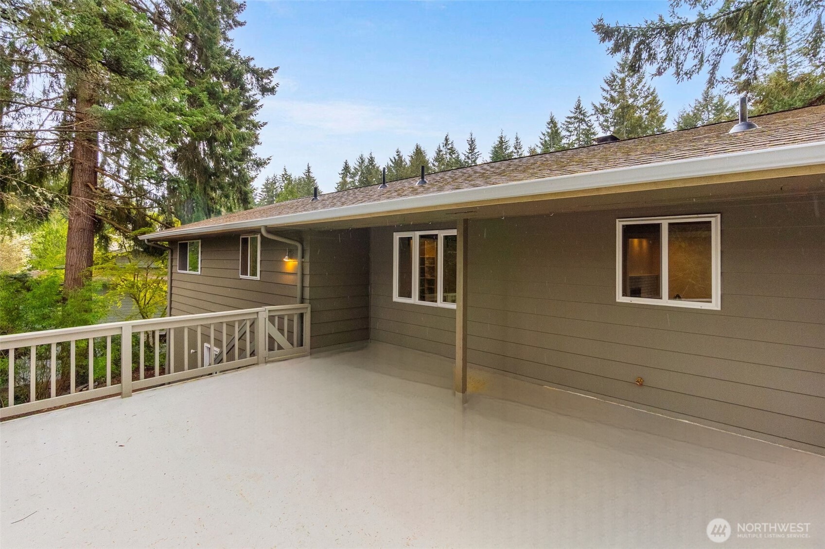 9009 Ridgeview Circle W, University Place, WA 98466