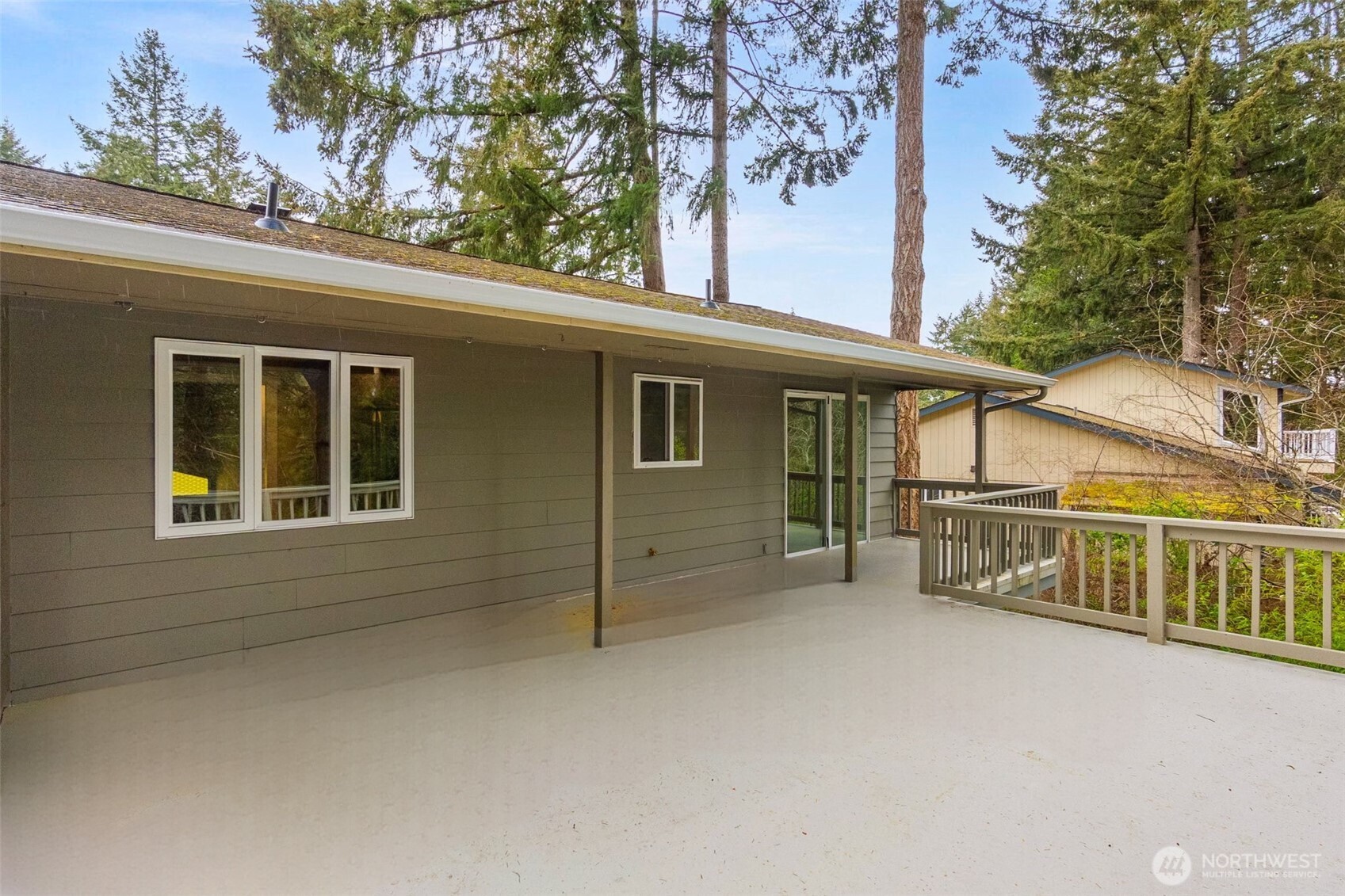9009 Ridgeview Circle W, University Place, WA 98466