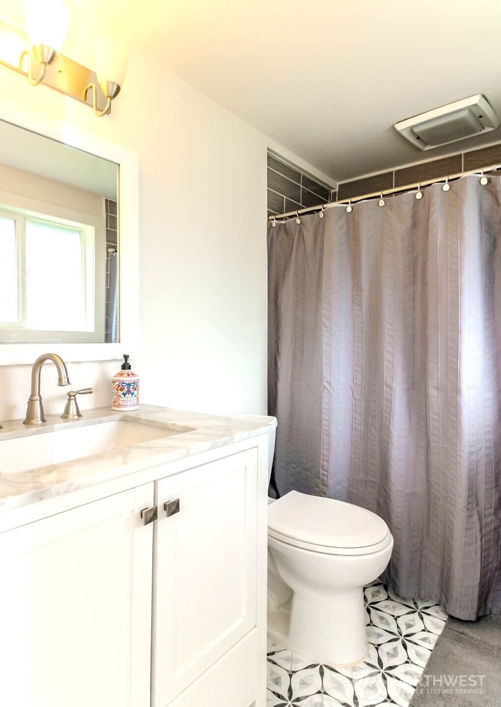 33227 39th Avenue SW, Federal Way, WA 98023