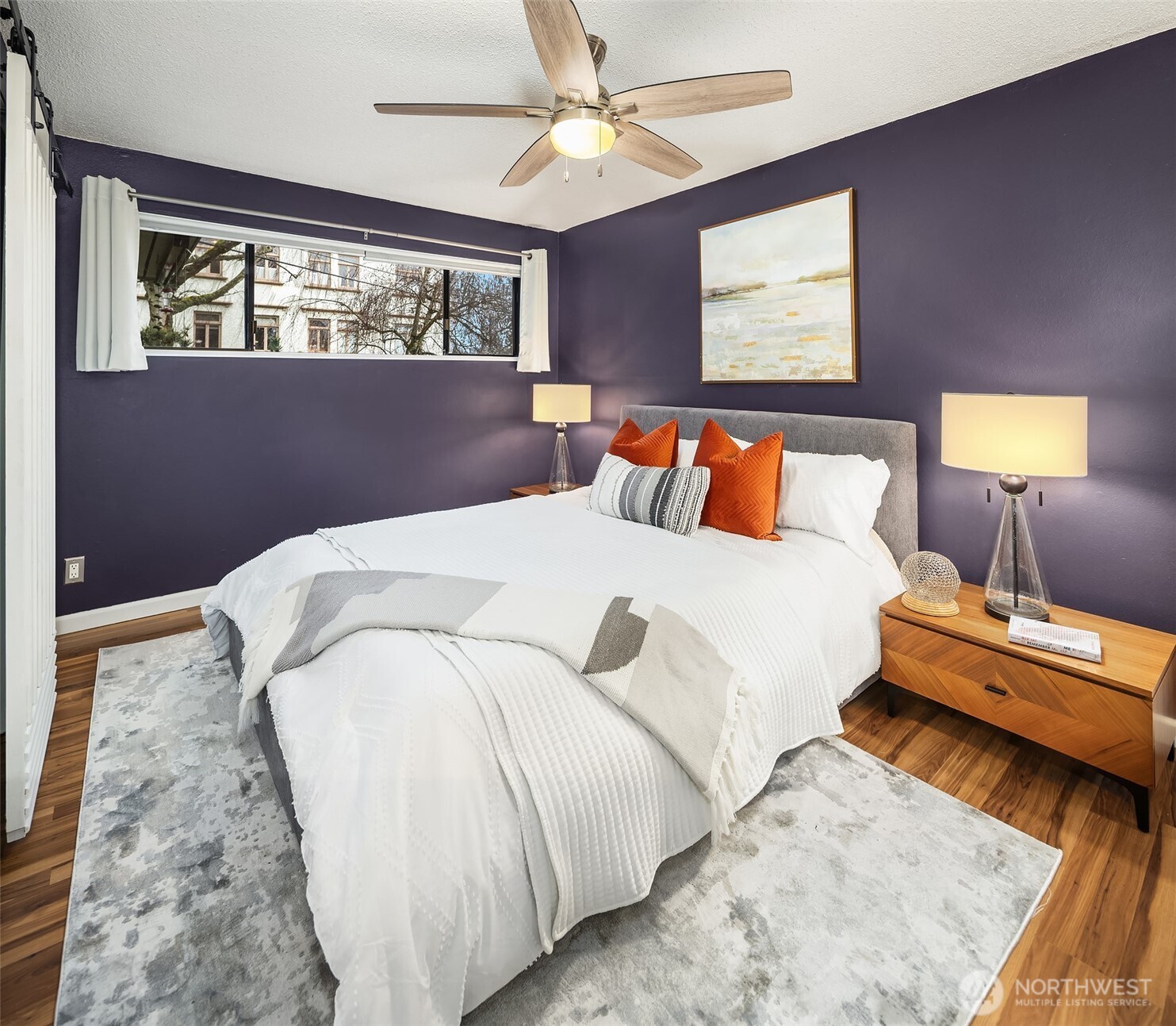 654 W Olympic Place #203, Seattle, WA 98119