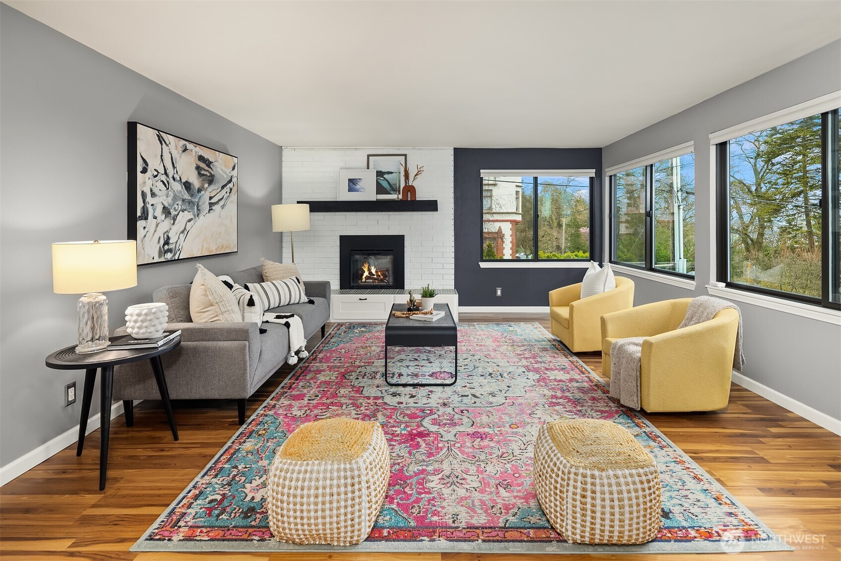 654 W Olympic Place #203, Seattle, WA 98119