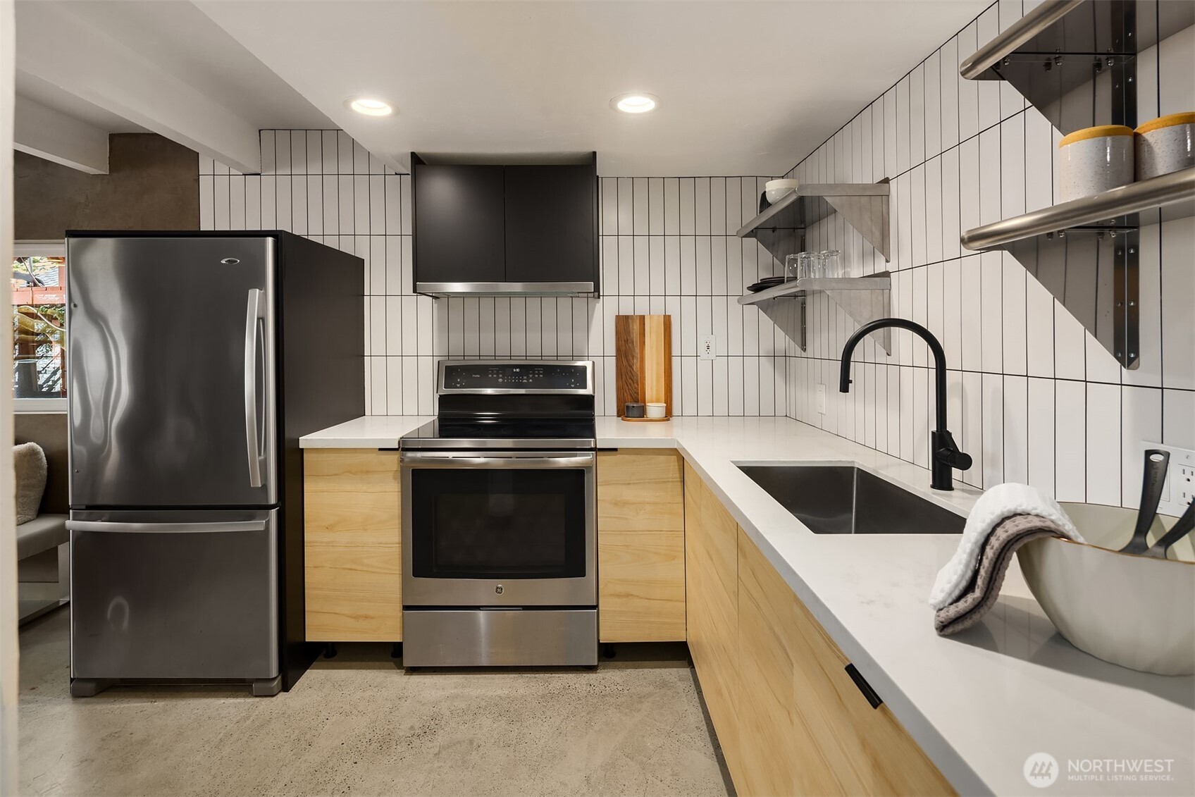 306 SW 292nd Street , Federal Way, WA 98023
