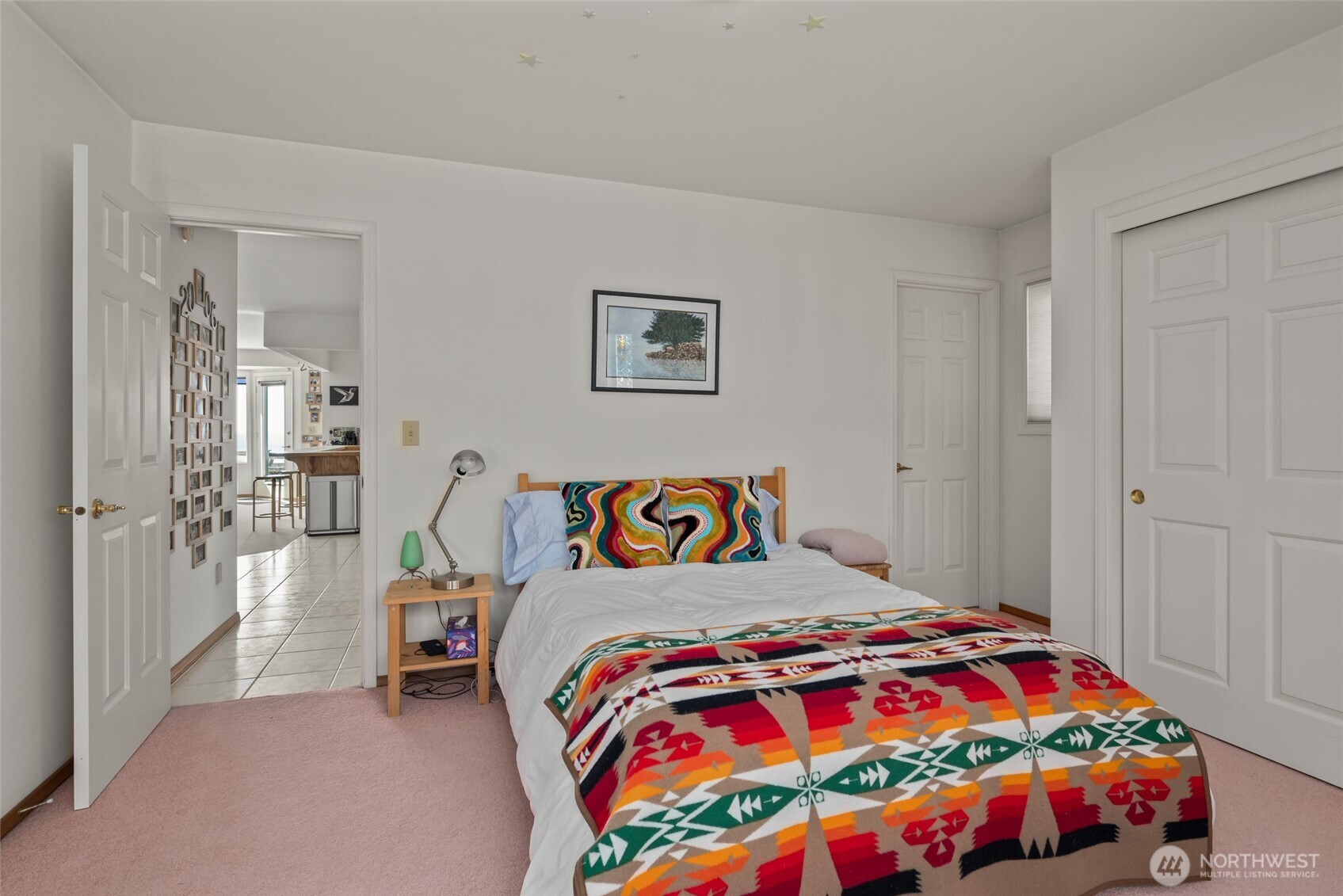 1889 West Beach Road , Oak Harbor, WA 98277