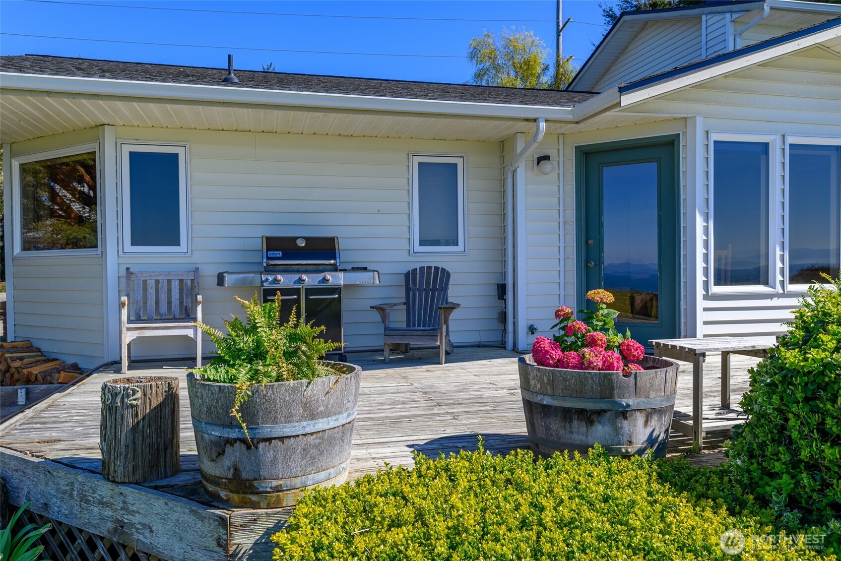 1889 West Beach Road , Oak Harbor, WA 98277