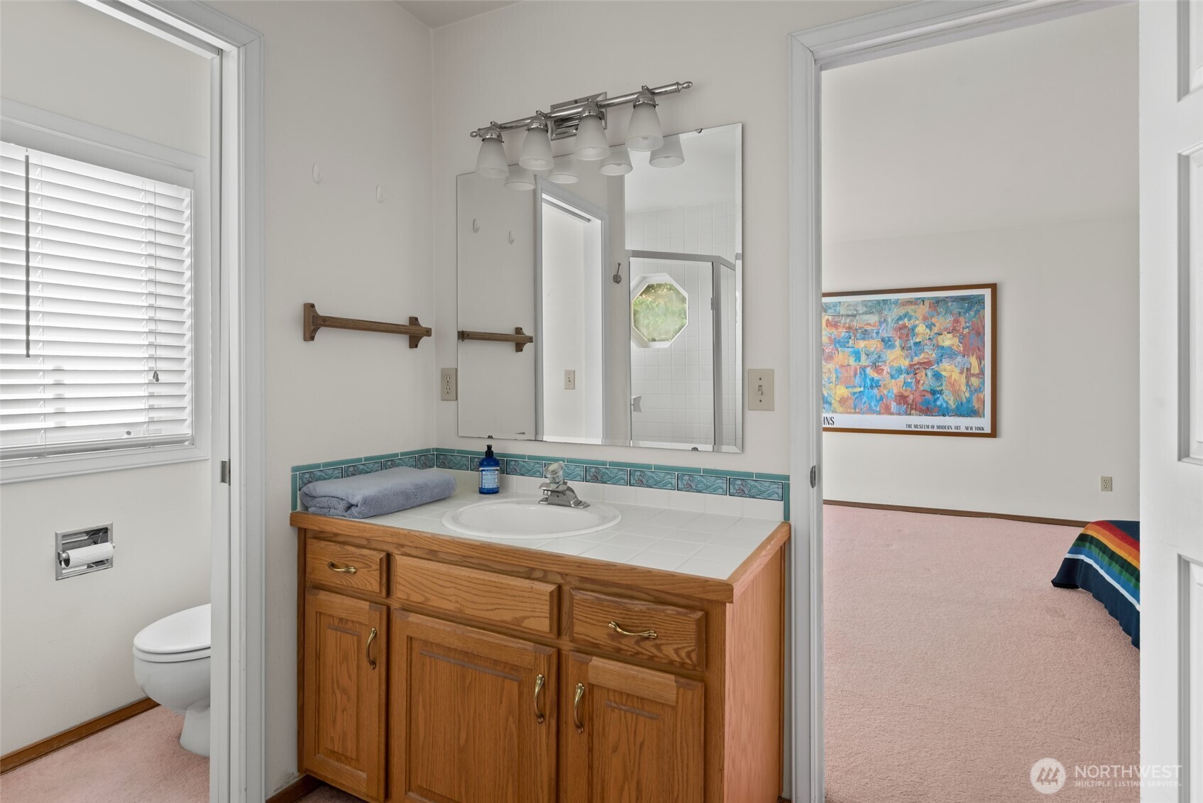 1889 West Beach Road , Oak Harbor, WA 98277