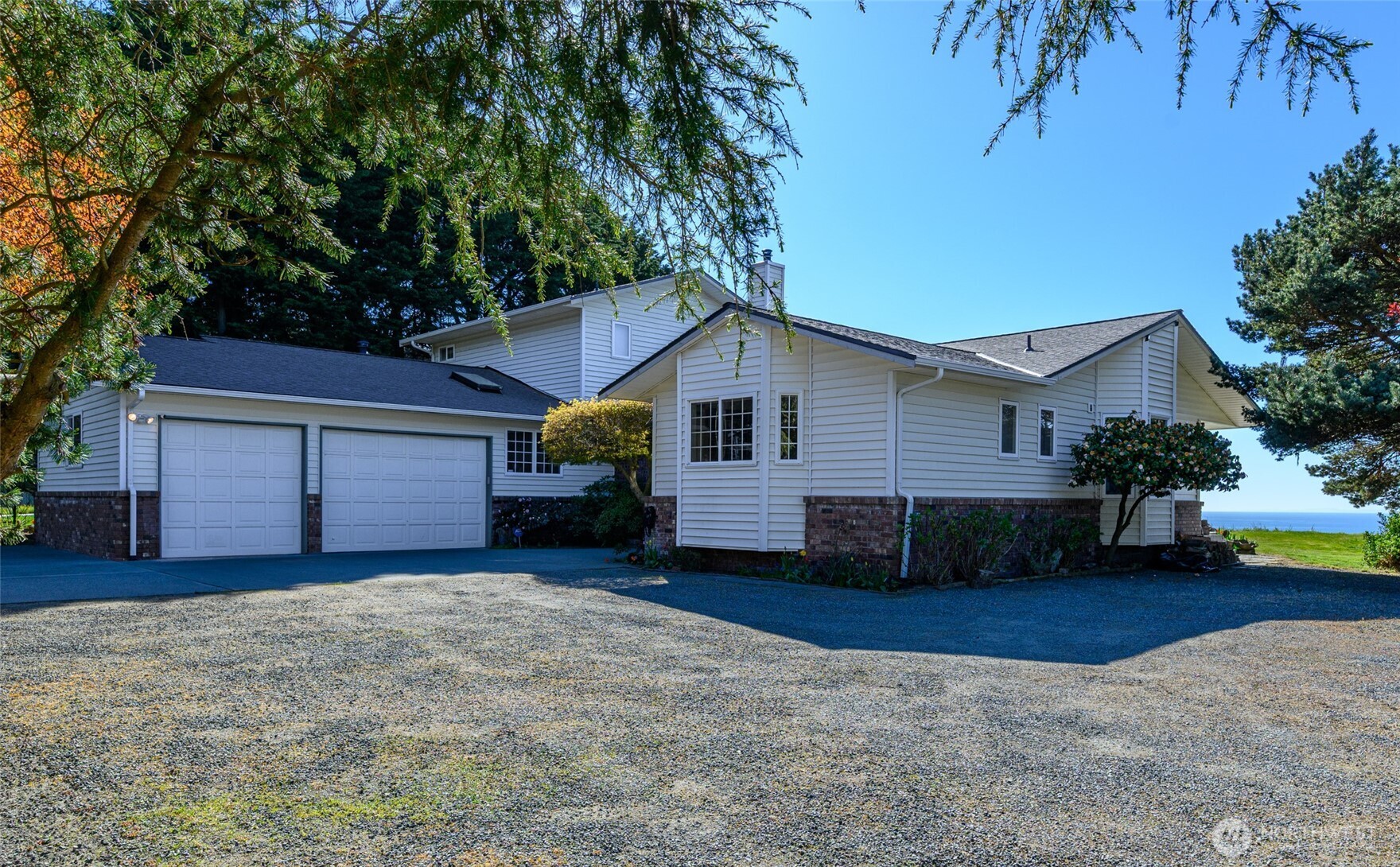 1889 West Beach Road , Oak Harbor, WA 98277