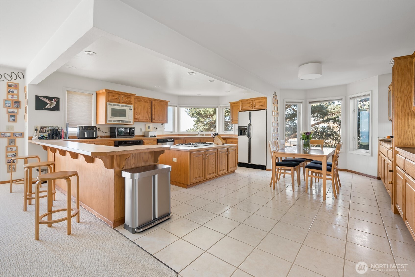 1889 West Beach Road , Oak Harbor, WA 98277