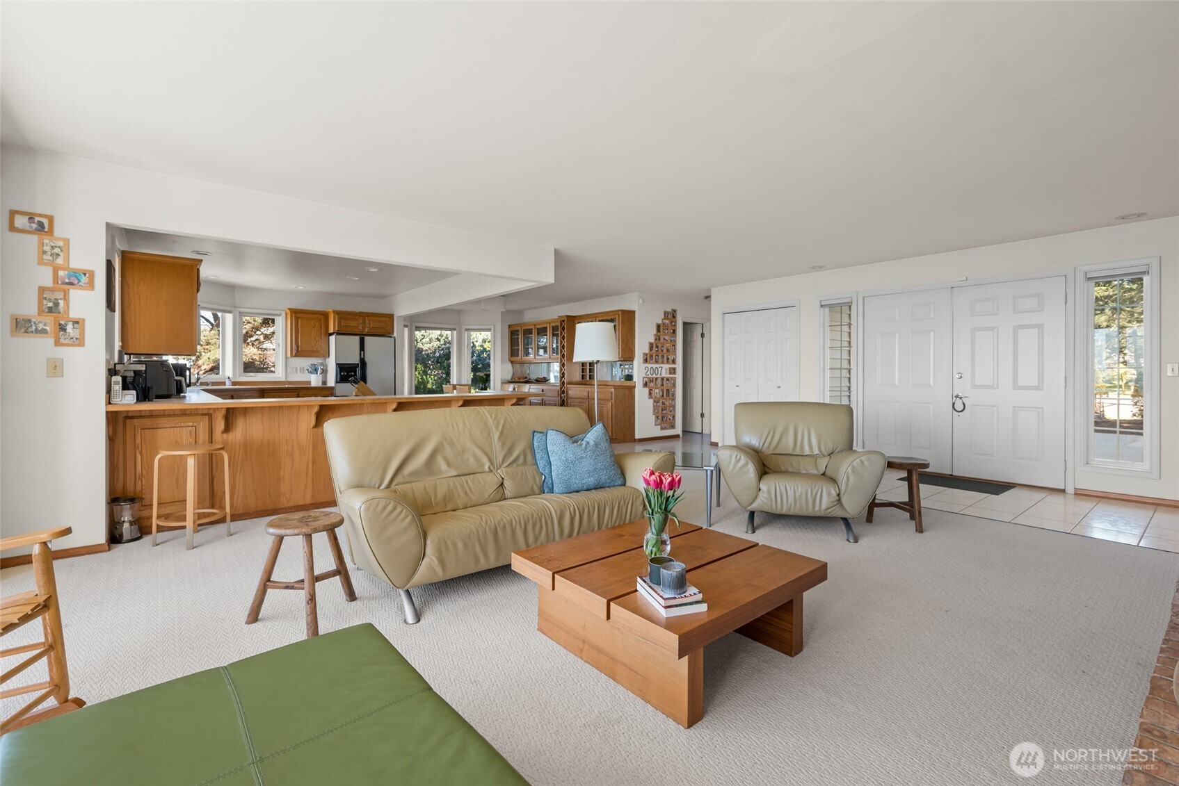 1889 West Beach Road , Oak Harbor, WA 98277