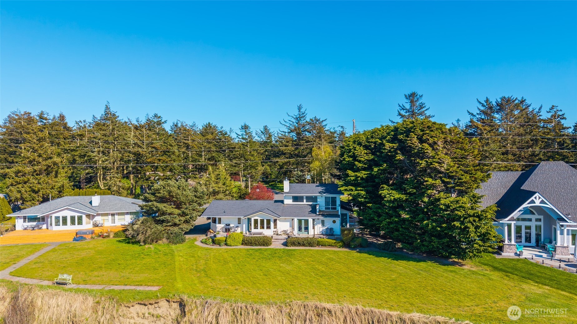 1889 West Beach Road , Oak Harbor, WA 98277