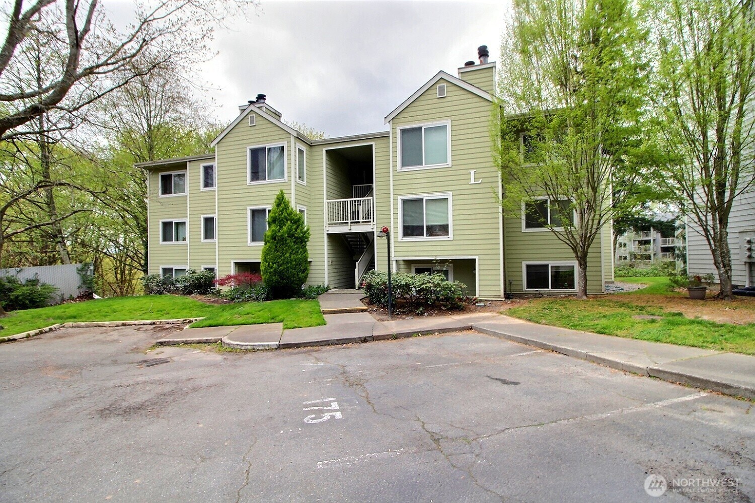 975 Aberdeen Avenue NE #L202, Renton, WA 98056-2892