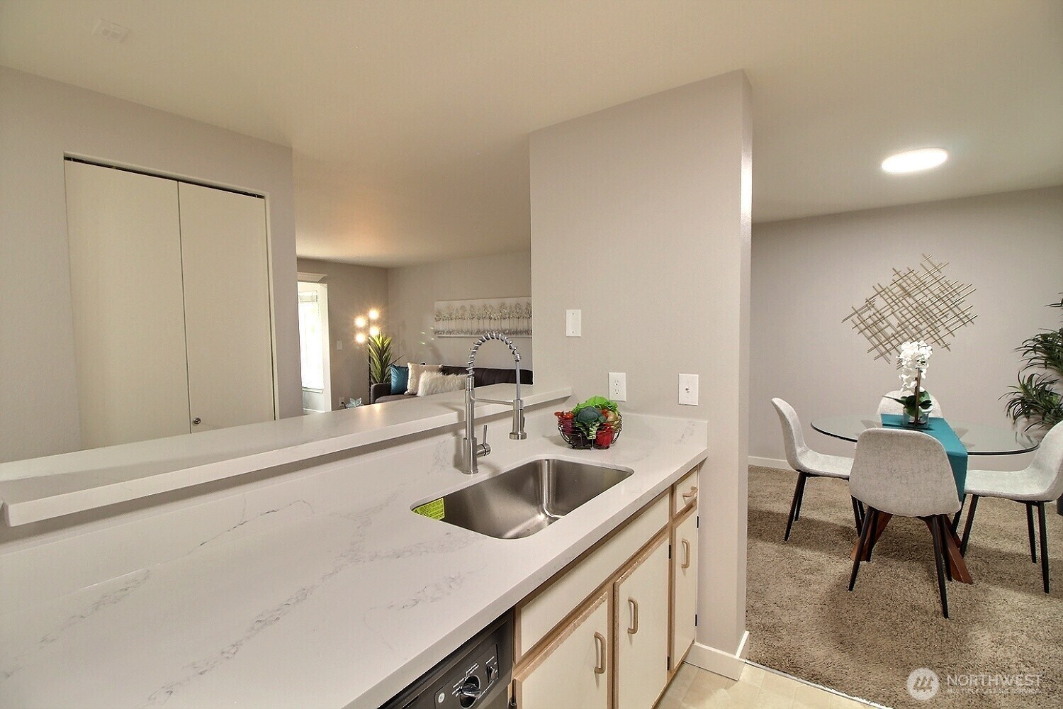 975 Aberdeen Avenue NE #L202, Renton, WA 98056-2892