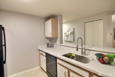 975 Aberdeen Avenue NE #L202, Renton, WA 98056-2892 - Photo 9
