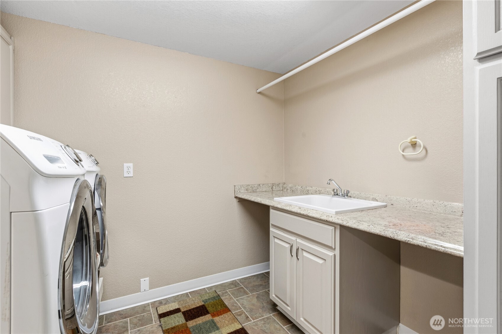 12504 40th Avenue SE, Everett, WA 98208