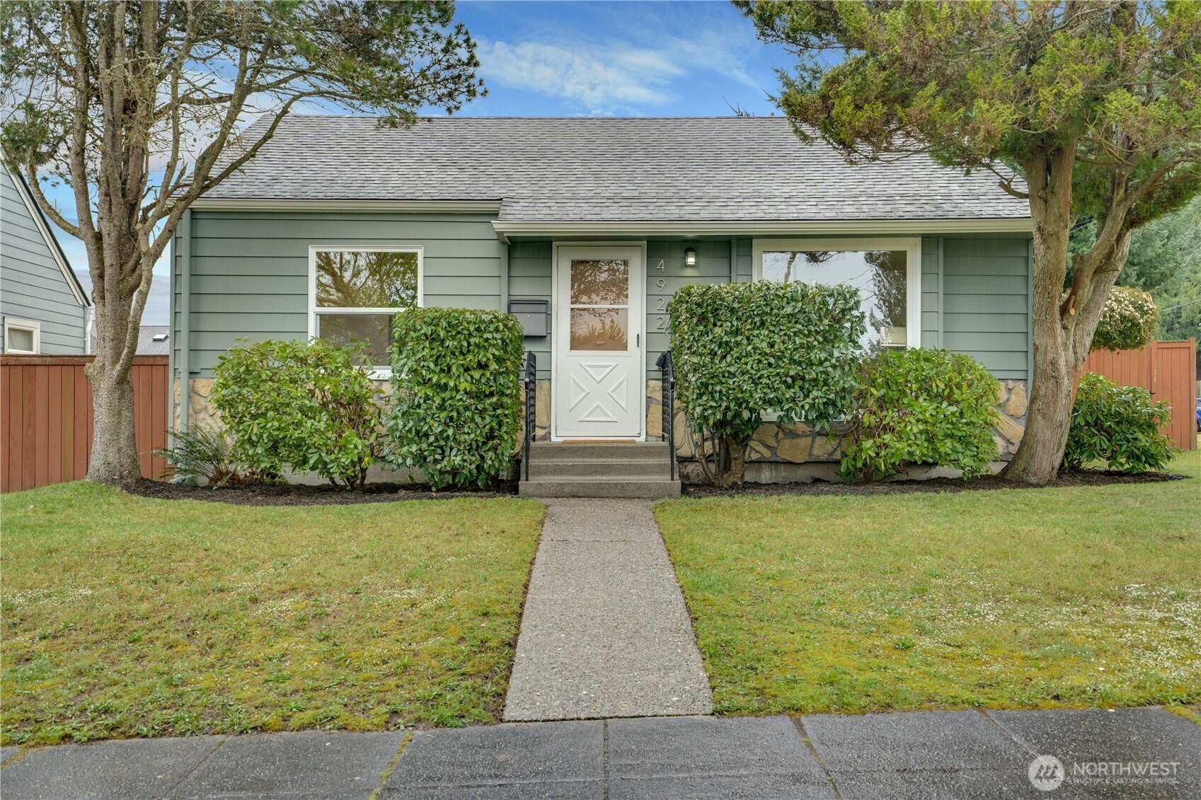 4922 N 19th Street , Tacoma, WA 98406