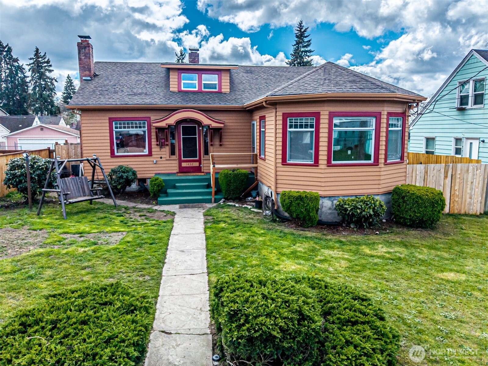 1432 S 56th Street , Tacoma, WA 98408