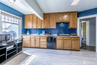 1432 S 56th Street , Tacoma, WA 98408 - Photo 12