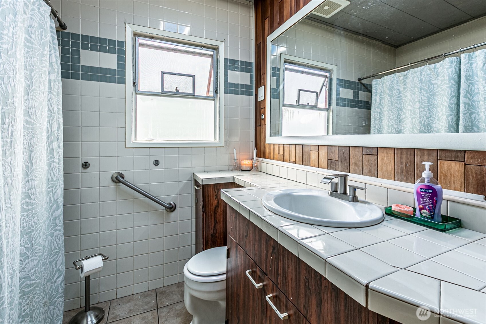 1432 S 56th Street , Tacoma, WA 98408