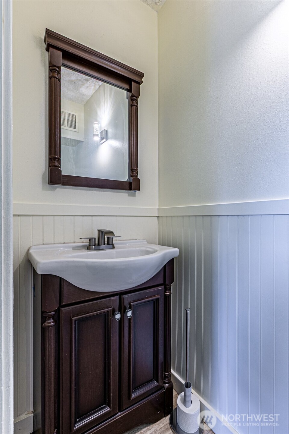 1432 S 56th Street , Tacoma, WA 98408
