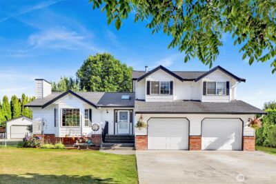 1048 Edgewater Lane , Lynden, WA 98264