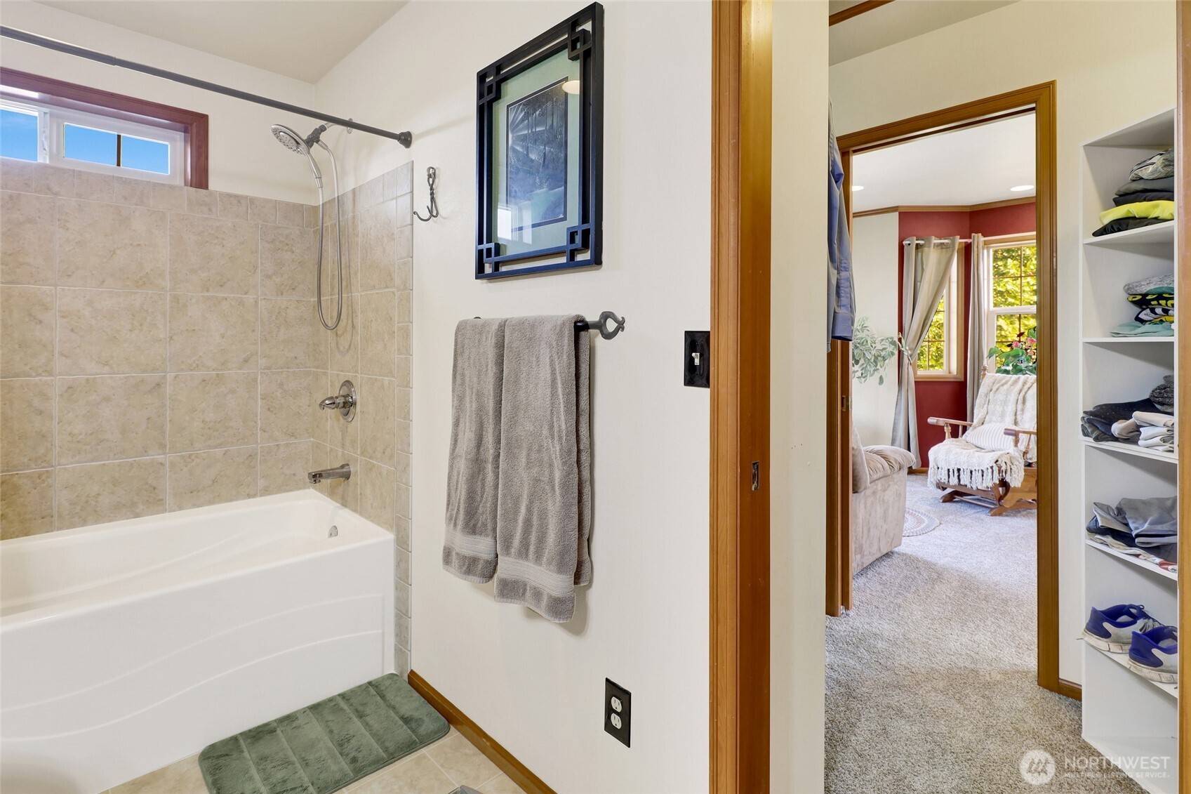 1048 Edgewater Lane , Lynden, WA 98264