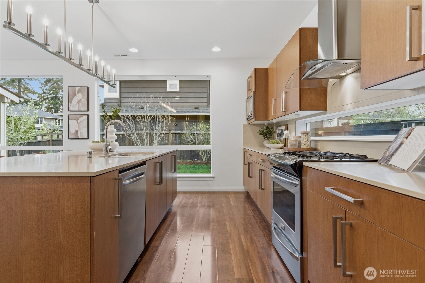 3806 NE 23rd Place , Renton, WA 98056