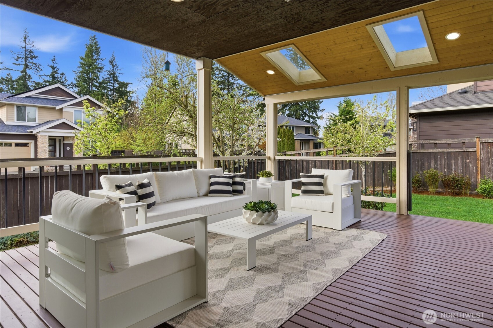 3806 NE 23rd Place , Renton, WA 98056