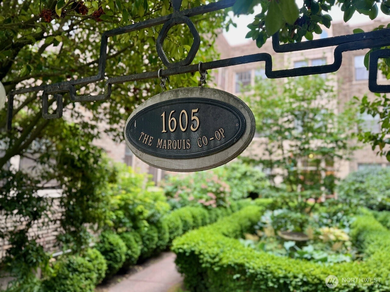 1605 E Olive Street #307, Seattle, WA 98122