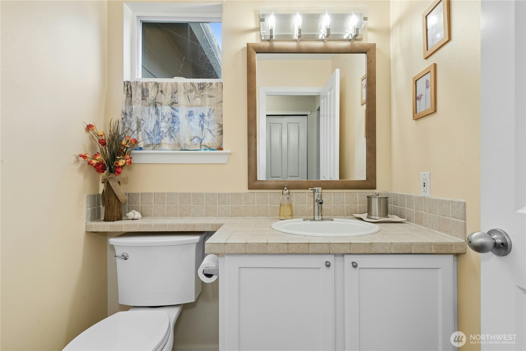 16706 10th Place W, Lynnwood, WA 98037