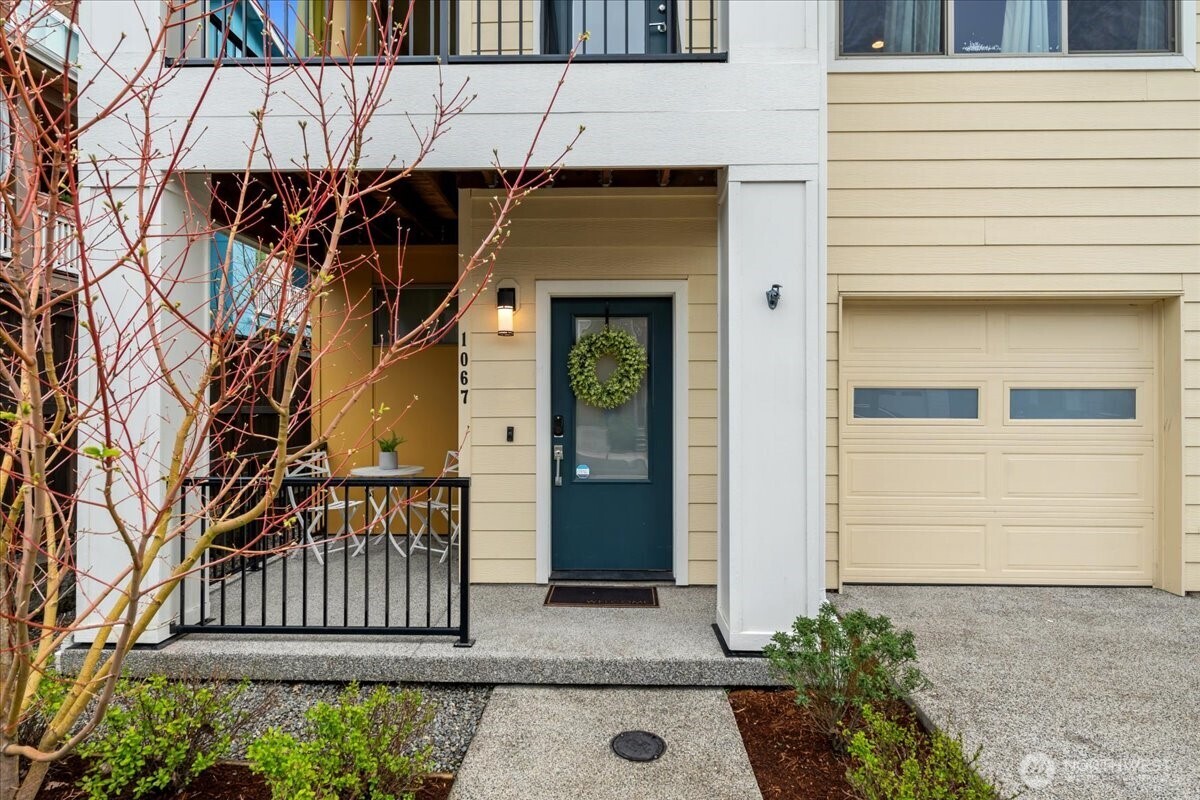 1067 SW 97th Street , Seattle, WA 98106