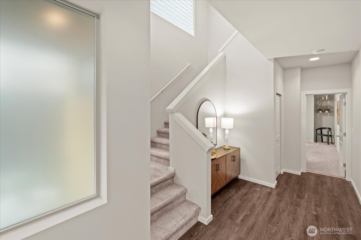 1067 SW 97th Street , Seattle, WA 98106