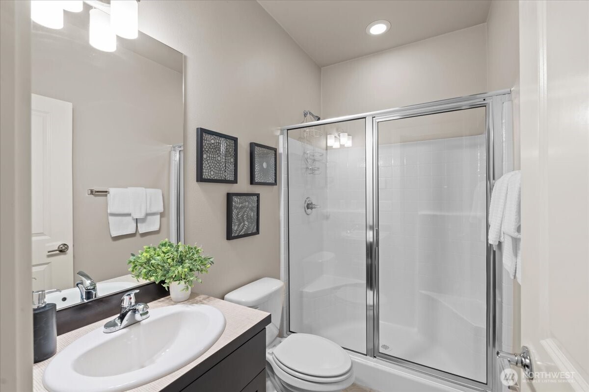 1067 SW 97th Street , Seattle, WA 98106