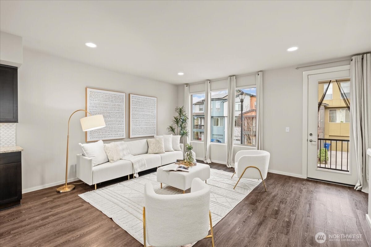 1067 SW 97th Street , Seattle, WA 98106