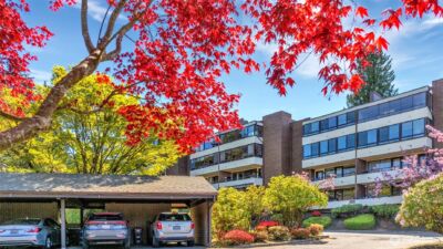 10911 D Glen Acres Drive S, Seattle, WA 98168-5514