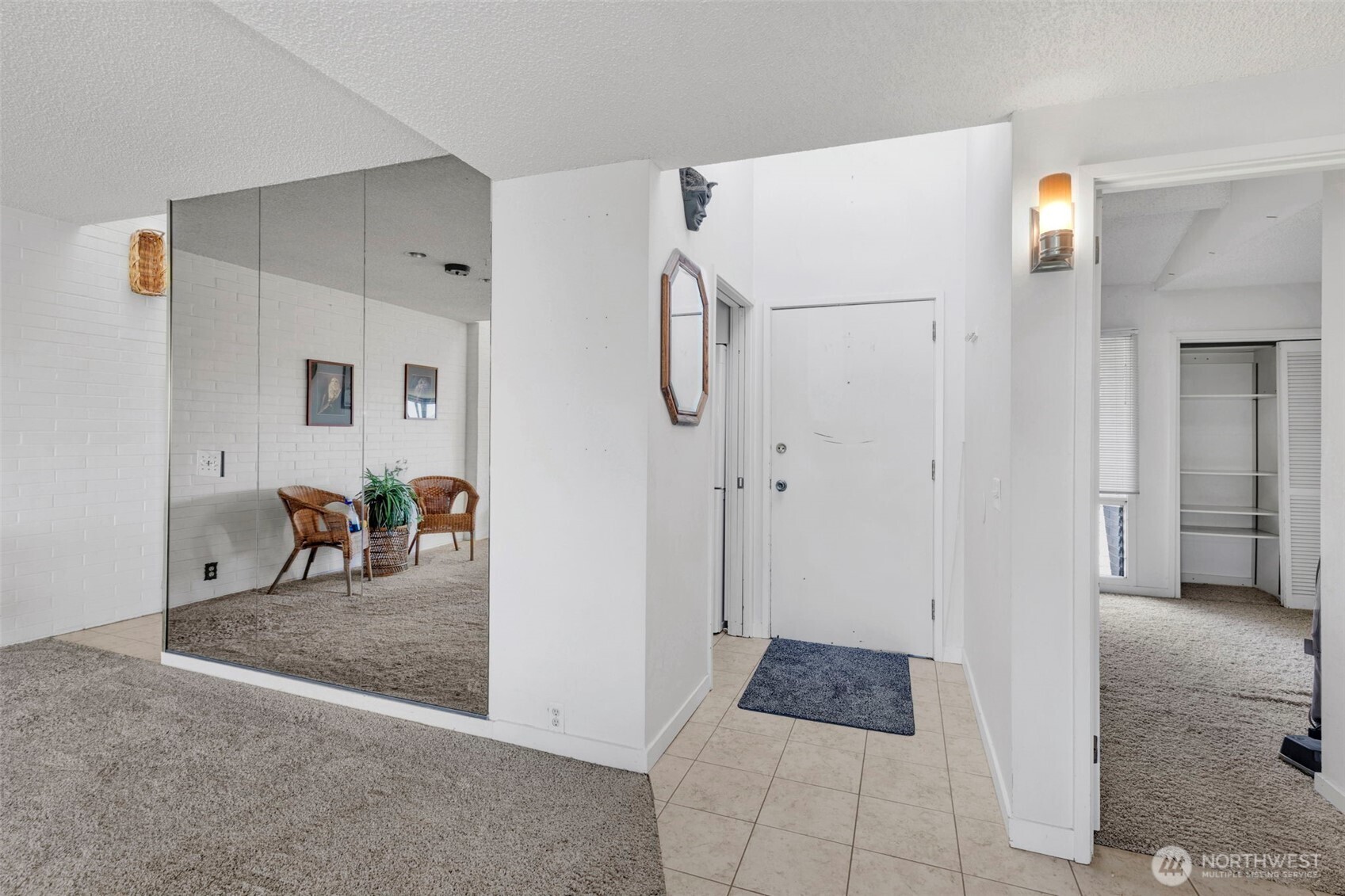 10911 D Glen Acres Drive S, Seattle, WA 98168-5514