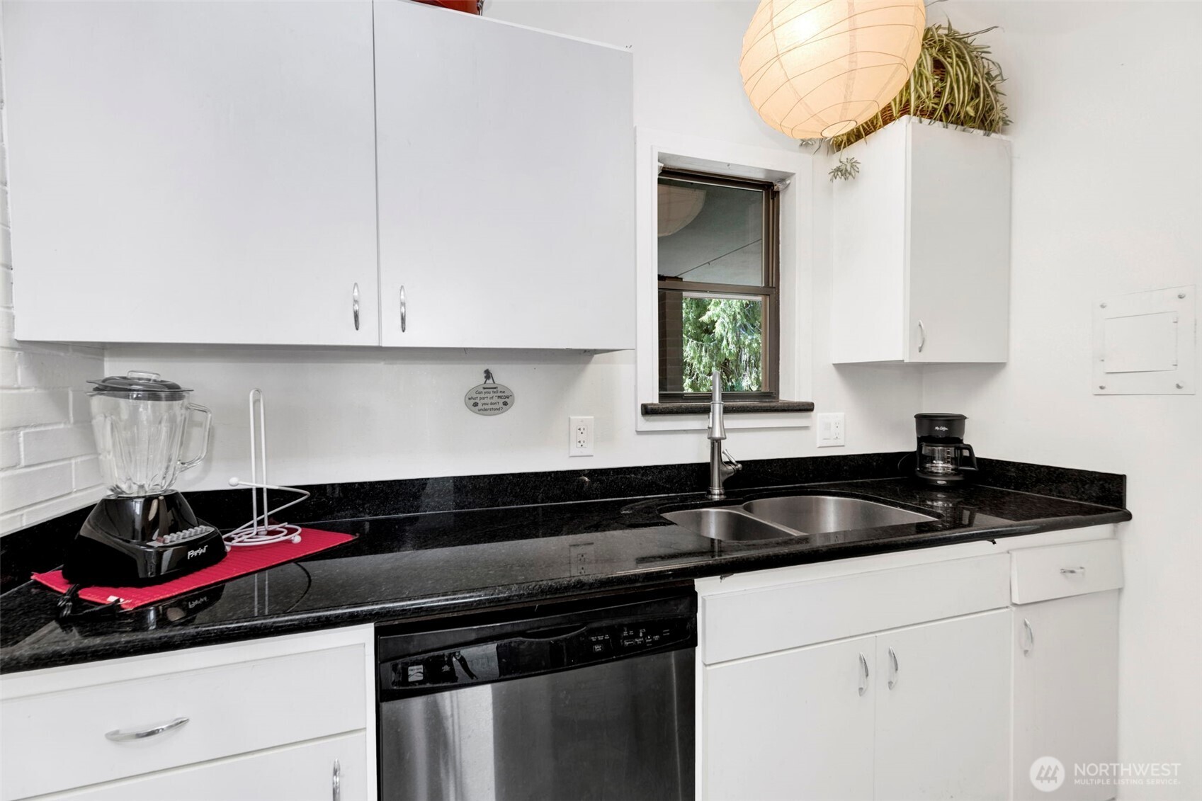 10911 D Glen Acres Drive S, Seattle, WA 98168-5514