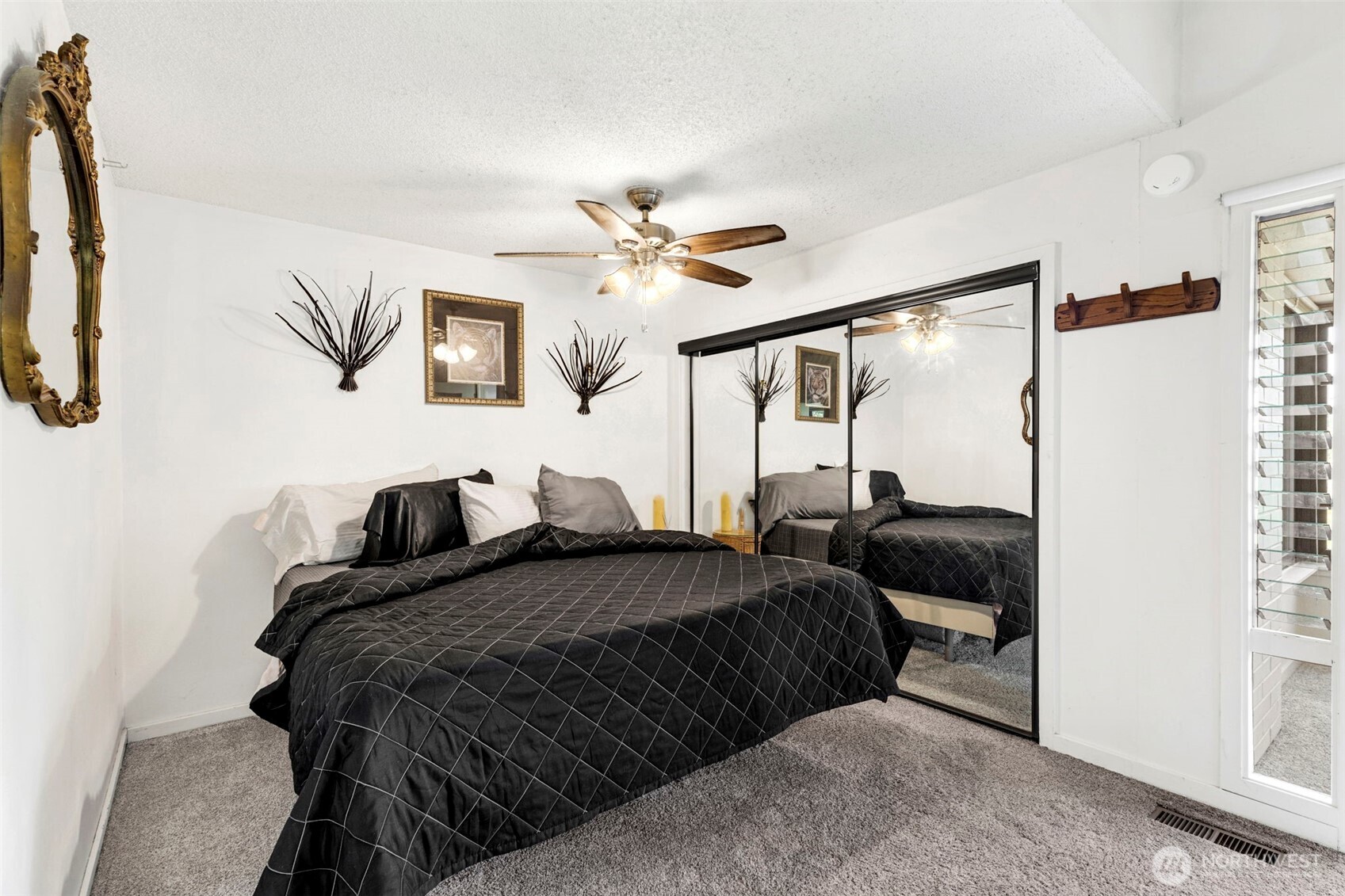 10911 D Glen Acres Drive S, Seattle, WA 98168-5514