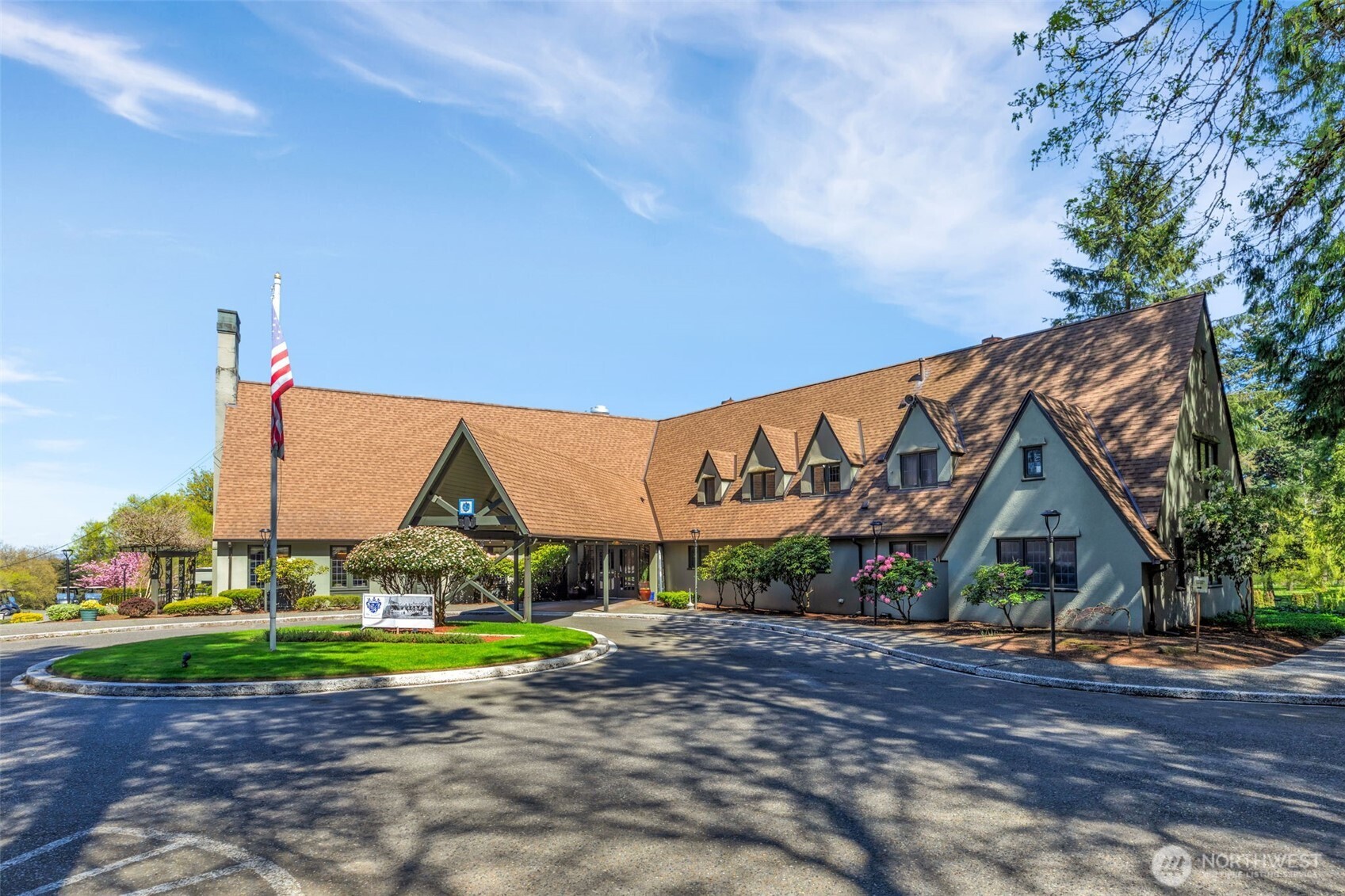 10911 D Glen Acres Drive S, Seattle, WA 98168-5514