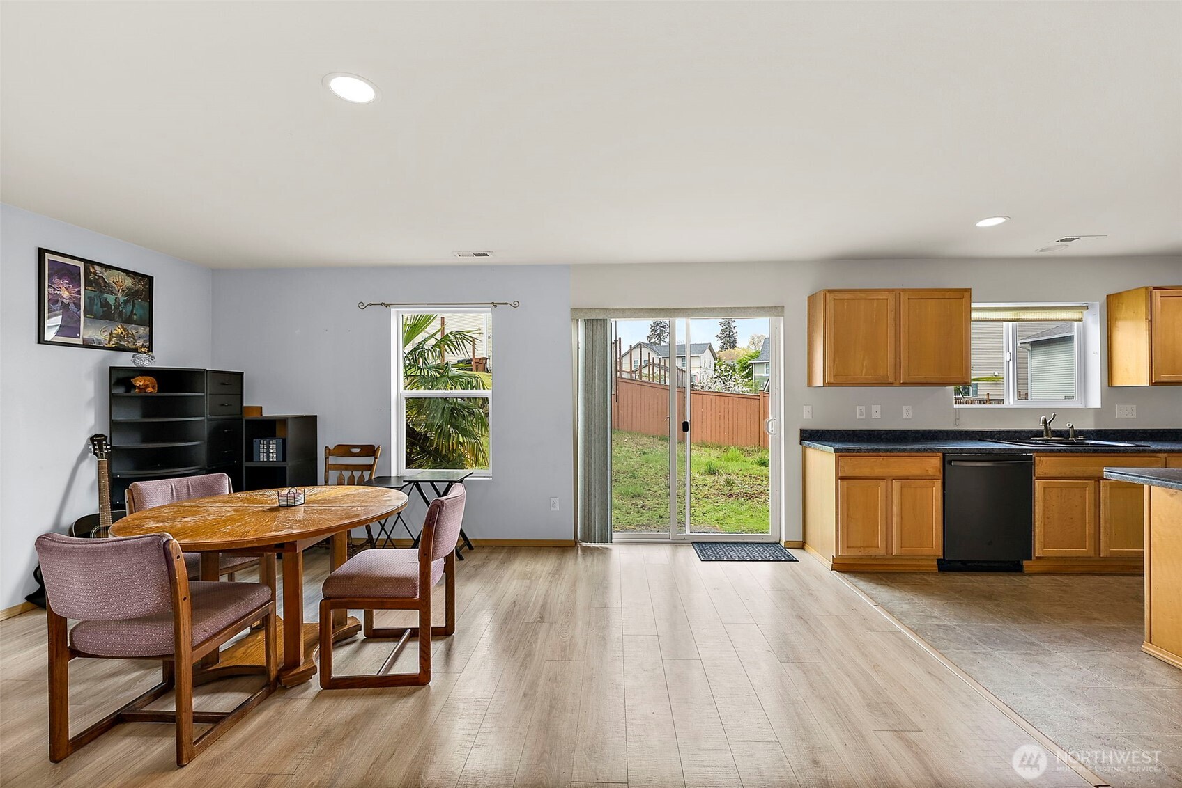 3906 E R Street , Tacoma, WA 98404