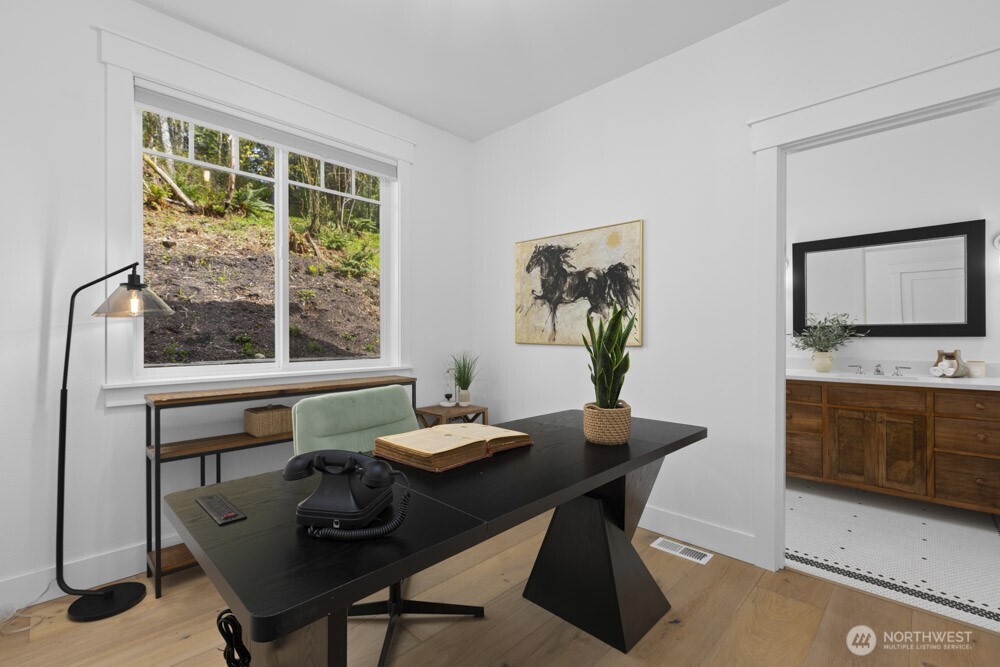 13310 Fettig Road E, Buckley, WA 98321-9644