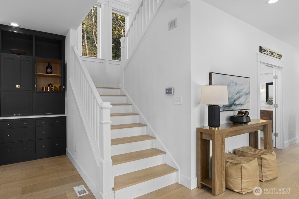 13310 Fettig Road E, Buckley, WA 98321-9644