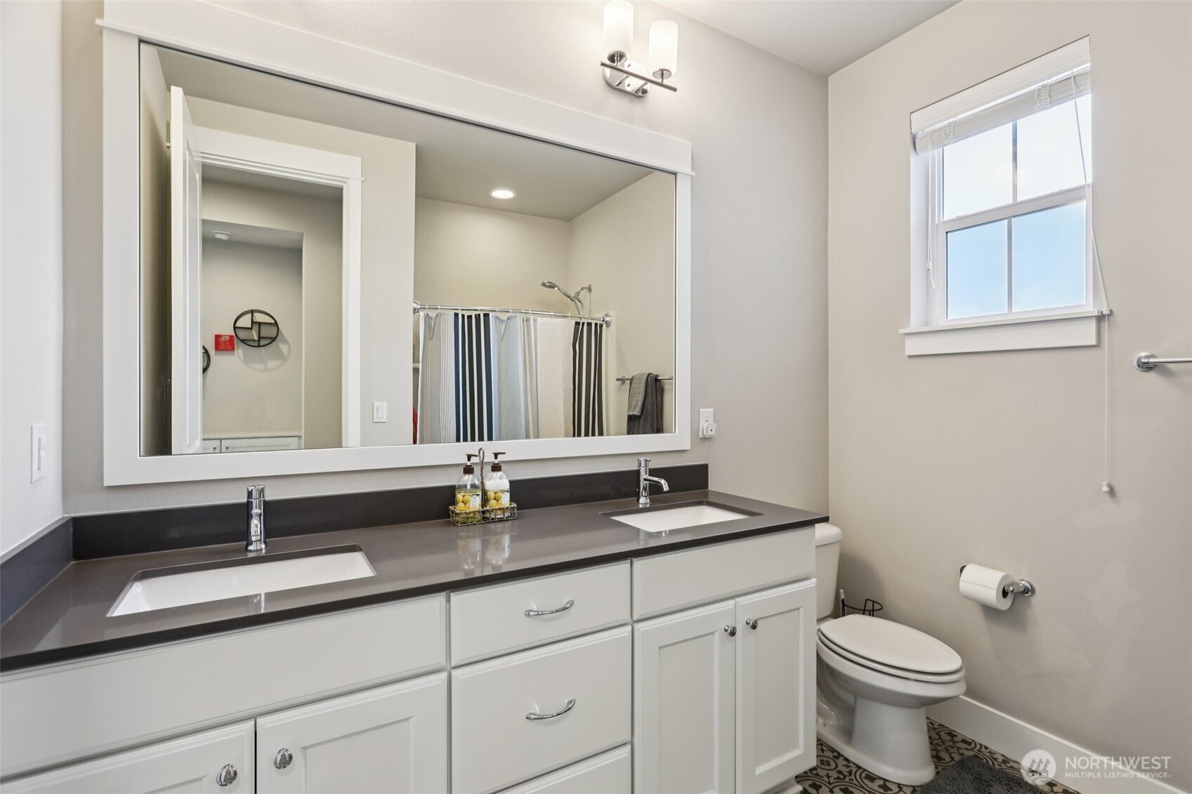 23607 SE 269th Court , Maple Valley, WA 98038