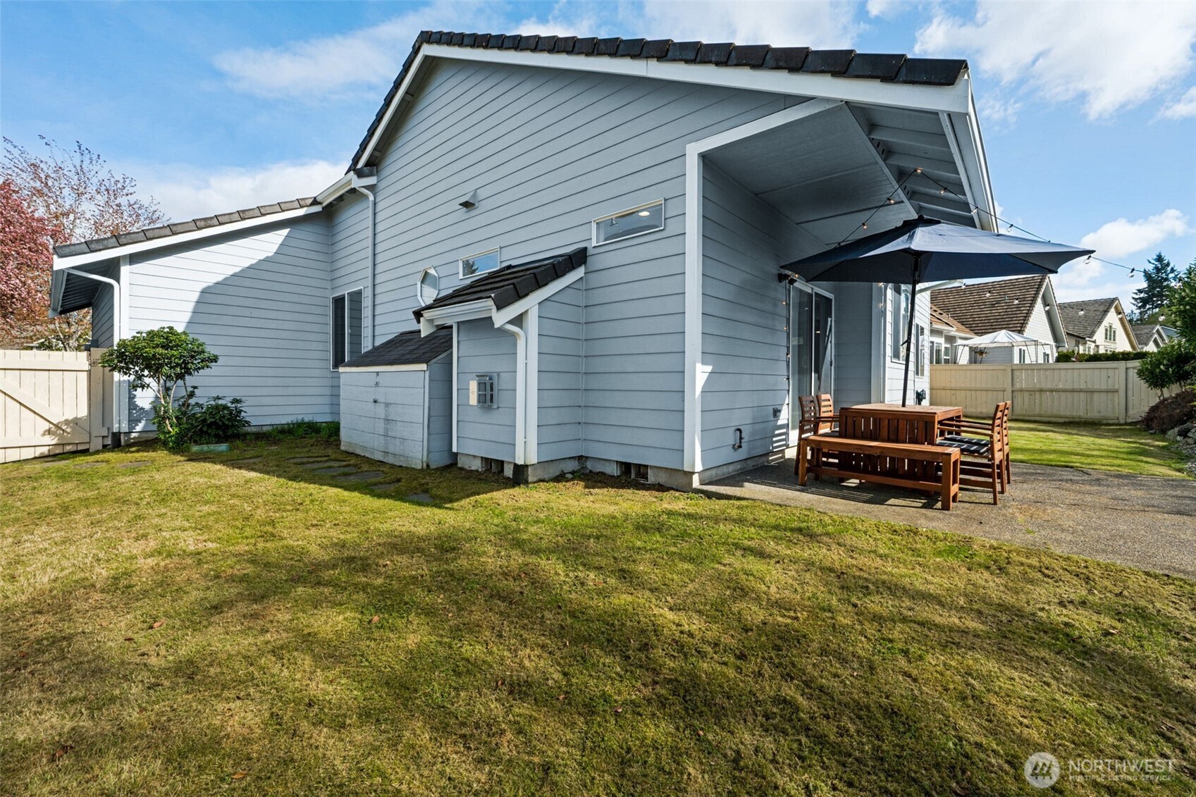 4209 Campus Green Drive NE, Lacey, WA 98516