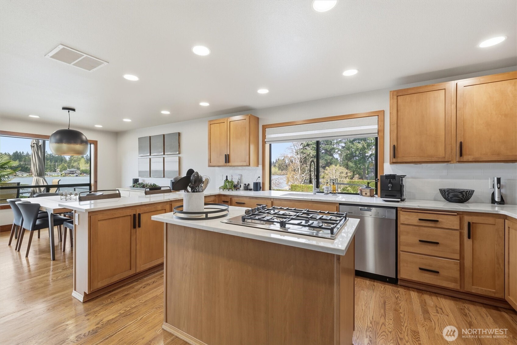 1202 184th Avenue Ct E, Lake Tapps, WA 98391