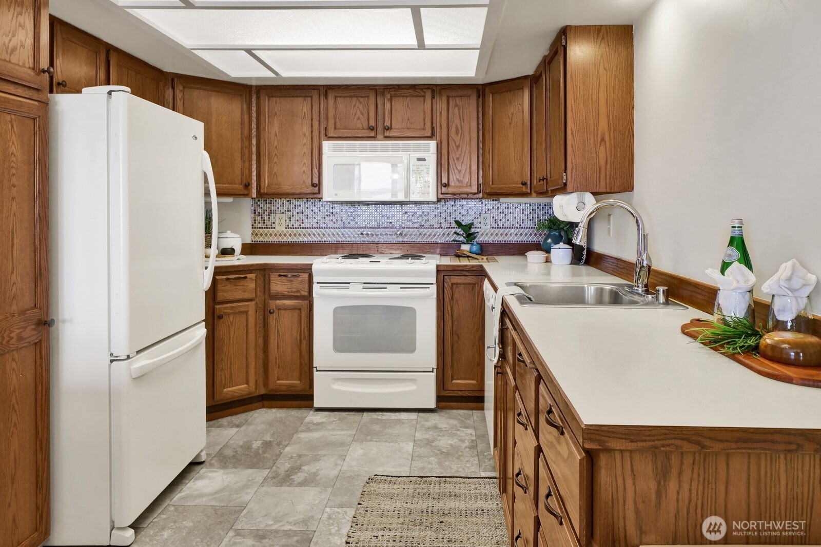 424 14th Street Ct #202, Bellingham, WA 98225