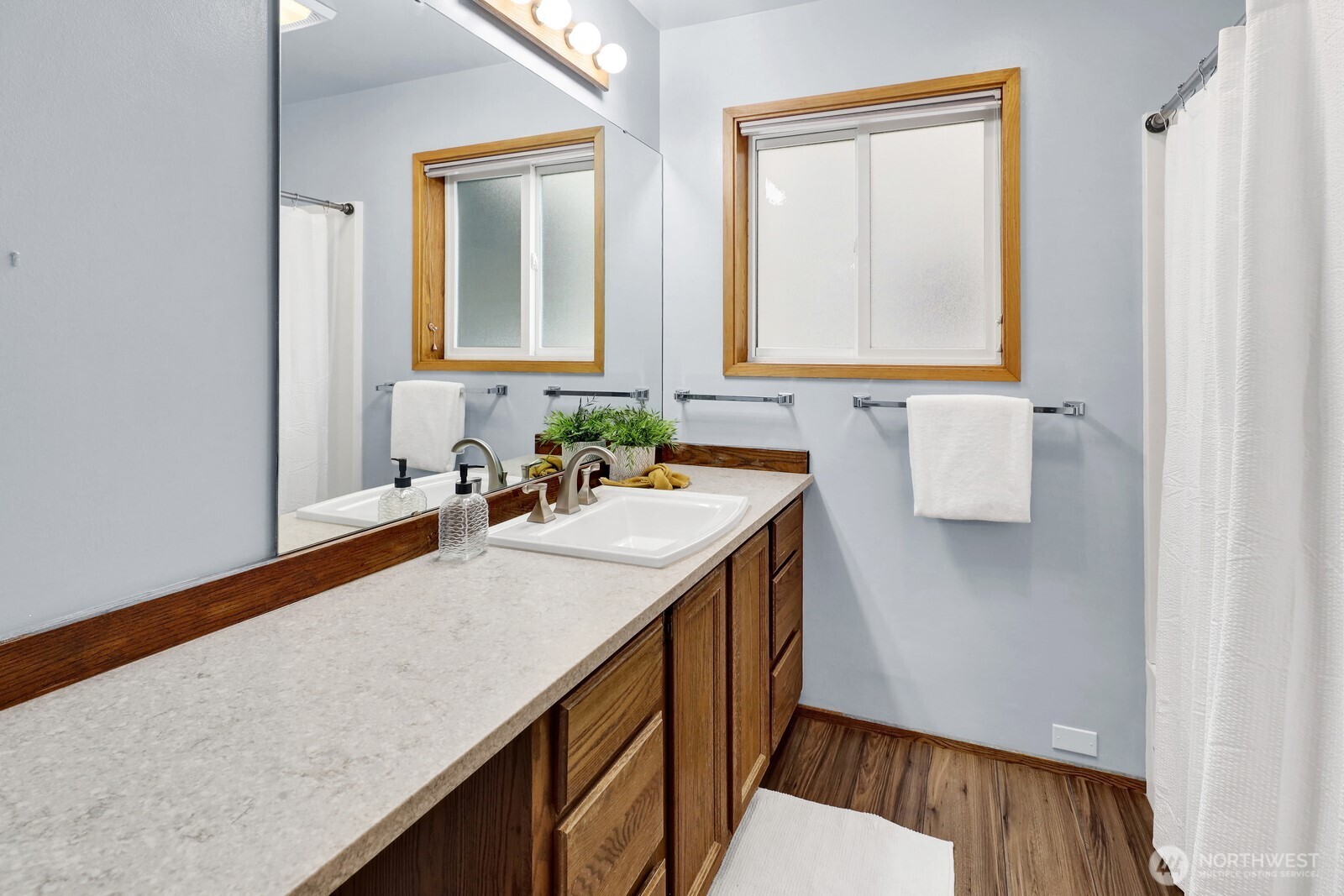 424 14th Street Ct #202, Bellingham, WA 98225