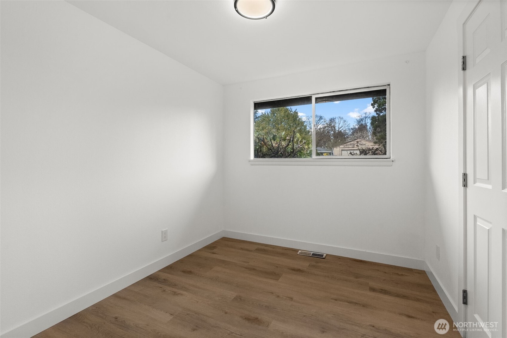 10410 Irene Avenue SW, Lakewood, WA 98499-4737