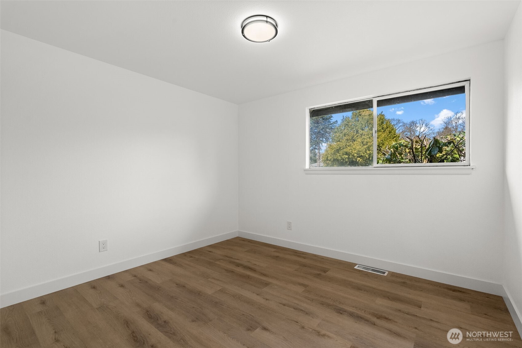 10410 Irene Avenue SW, Lakewood, WA 98499-4737