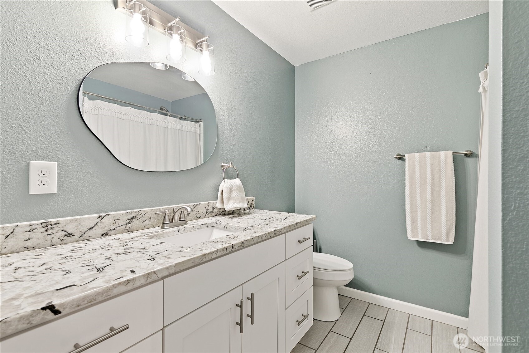 14314 110th Avenue Ct E, Puyallup, WA 98374